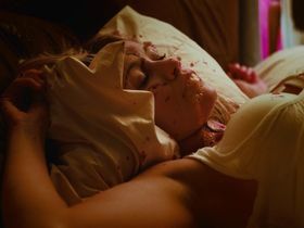 Катрина Боуден секси - Пираньи 3DD (2012) #1