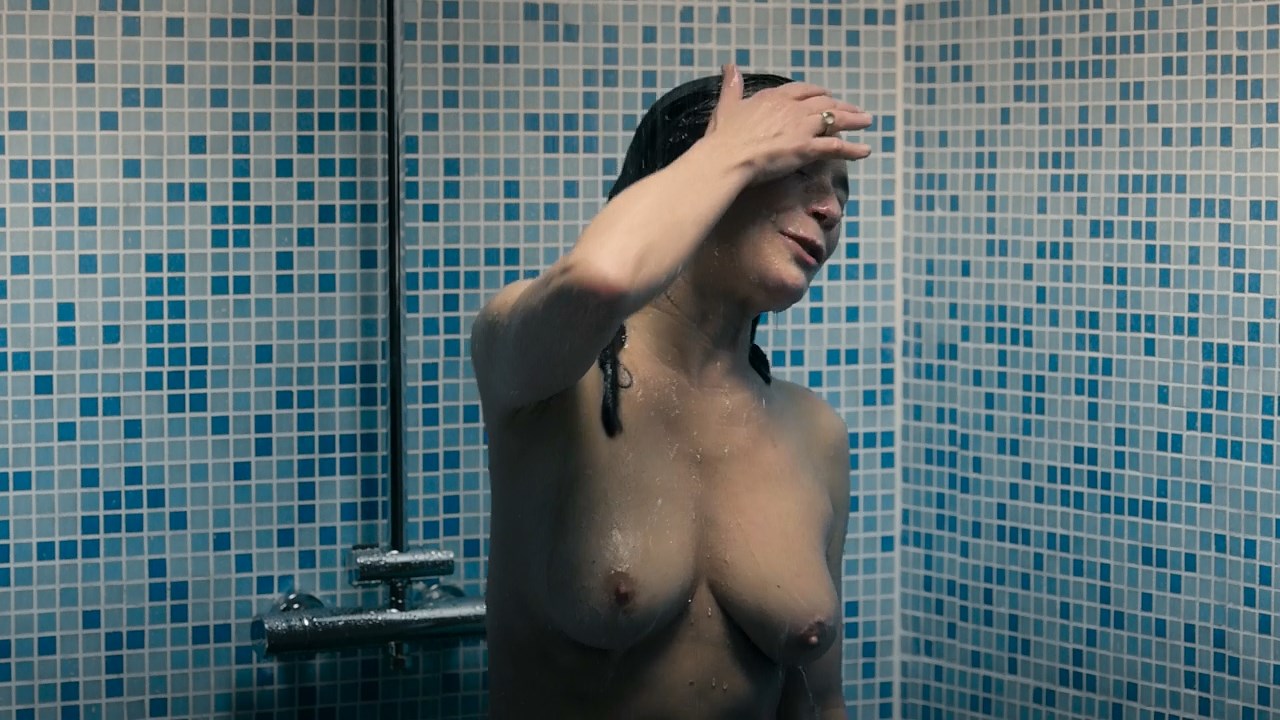 Юлия Штембергер голая - М убийца s01e03 (2019) #2.