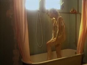 Лидия Бронди голая - Поцелуй на асфальте (1981)