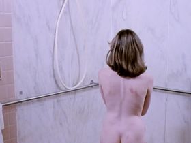 Дайян Халл голая - Пятый этаж (1978) #2