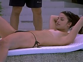 Ванесса Ферлито голая - Непобедимый (2003) #5