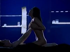 Айна Клотет голая - Mola ser malo (2005)