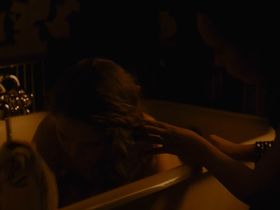 Liv Henneguier секси - Crache coeur (2015) #3
