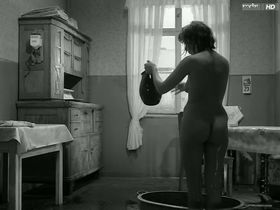 Ангелика Валлер голая - Кролик — это я (1965) #3