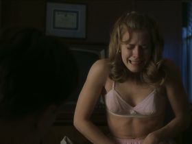 Эми Адамс секси - Поймай меня, если сможешь (2002)
