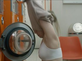 Сара Лефевр секси - Поль здесь (2017) #5