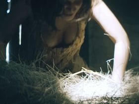 Нора Ессаян секси - Ферма (2018) #12
