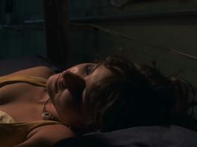 Кристина Шерер секси - Ache (2017) #1