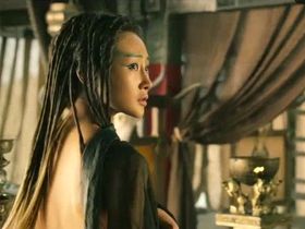 Линь Пэн голая - Меч дракона (2015) #5
