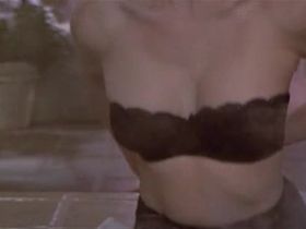 ДжоБет Уильямс секси - Подмена (1991) #7