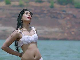 Неха Кхан секси - Shikari (2018) #1