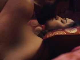 Тридха Чадхури секси - Ашрам s01e09 (2020) #5
