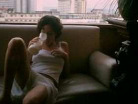 Эрмила Гуэдес секси, Keyra Myata голая, Karen Black голая - Copo de leite (2005) #6