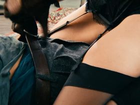 Клара Гроссе голая, Лили Швайгер секси - Встреча выпускников 1.0 (2018) #9