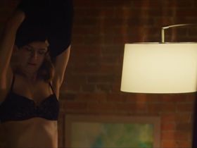 Холстон Сейдж секси, Майя Митчелл секси - Наше последнее лето (2019) #10