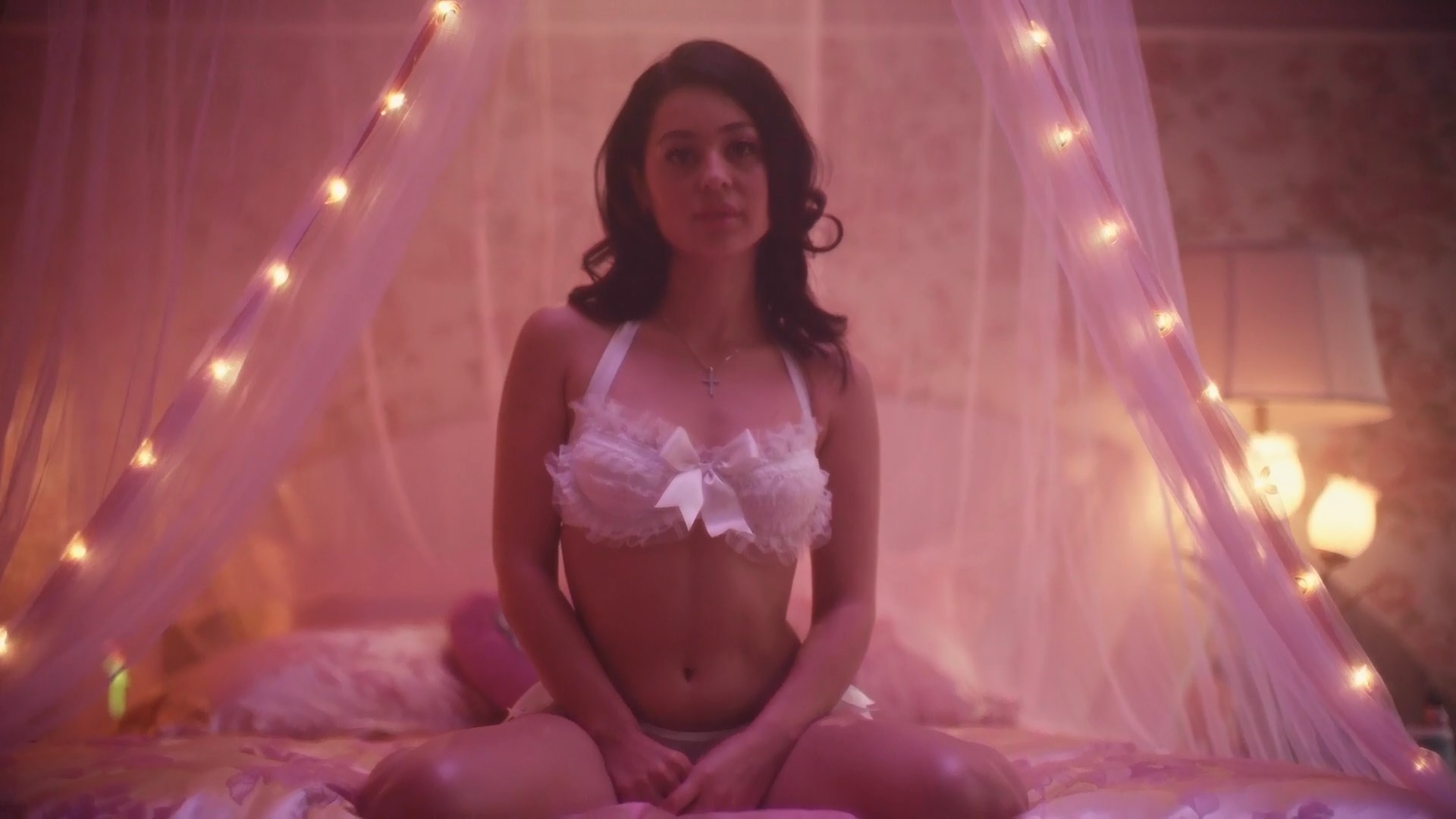 Эйфория (2019. секс сцена, эротичная, в белье. 