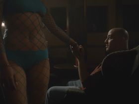 Samantha Arredondo голая, Harley Ava Hanson голая секси, Сара Холлис секси, Marilinda Rivera секси - Из мёртвых (2019) #10