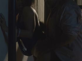 Samantha Arredondo голая, Harley Ava Hanson голая секси, Сара Холлис секси, Marilinda Rivera секси - Из мёртвых (2019) #14