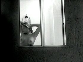 Джулиан Бэрлин голая, Эрин Фостер секси - Ключ от тайной комнаты (2006) #5