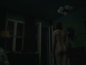 Магдалена Целецка голая, Агата Бузек голая - Темно, почти ночь (2019) #2