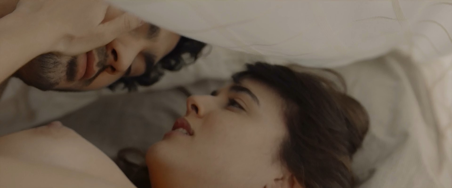 Голая Сильвия Кристель - Смотреть фильм Эммануэль 2 () голые знаменитости на сайте EROFILMY
