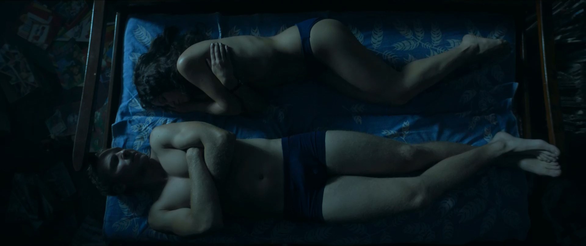 Евгения Муц. показала голую грудь, секс сцена, обнаженная. голая. 