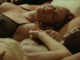 Энн Лизе Маулин секси, Raya Martigny секси - Grand Amour (2020)
