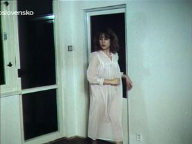 Зора Керова голая - Хрупкие отношения (1979) #5