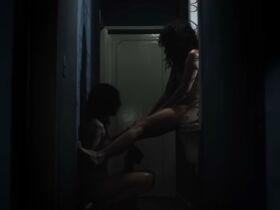 Джоана Гатис голая, Clebia Sousa голая - Room for Rent (2016) #8