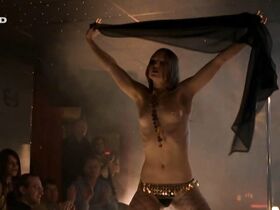 Лукреция Фантазия голая – Die Toten Hosen — Friss oder Stirb s01e32 (2011)