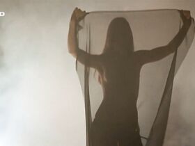 Лукреция Фантазия голая – Die Toten Hosen — Friss oder Stirb s01e32 (2011) #3