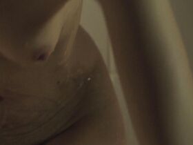 Селин Саллетт голая – The Returned s01e02-03 (2012)