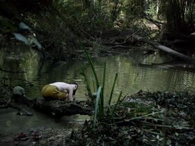 Эджем Узун секси – Огромный мир (2016) #2