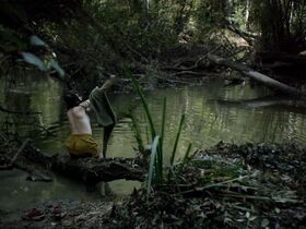 Эджем Узун секси – Огромный мир (2016) #3