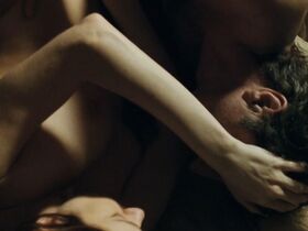 Мари-Жозе Кроз голая – Я ее любил. Я его любила. (2009)