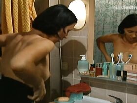 Сусанна Ганнотт голая, Анна Новак голая – Линденштрассе e831 (2001) #3