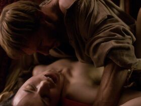 Монтсеррат Ломбард голая – Борджиа s01e02 (2011)