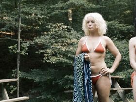 Элли Черч голая, Тристан Риск голая – Озеро желаний (2016) #2