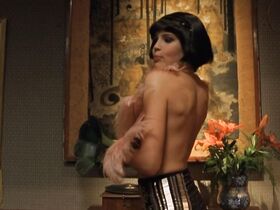 Джульетт Лемонье секси – Загадочные убийства Агаты Кристи s03e01 (2011) #2