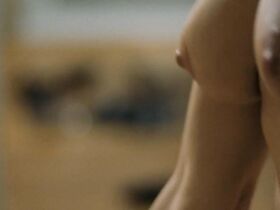 Рэйчел Гриффитс голая – Горящий человек (2011) #2