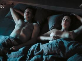 Катя Шурман голая – Рейс HS13 s01e07 (2016)