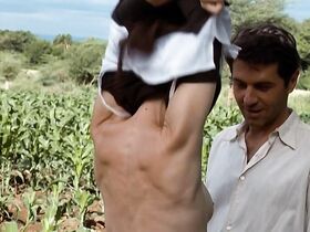 Юлиана Кёлер голая – Нигде в Африке (2001) #2