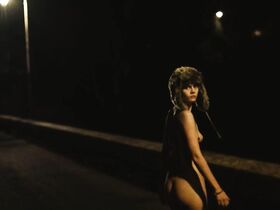 Стефани ван Леерсум голая – Севилья (2012) #2