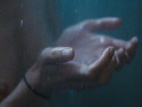 Сильвия Хукс голая – Все те подсолнухи (2014)