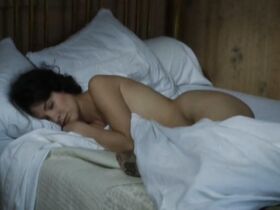 Аврора Пари голая – Времена любви (2012)