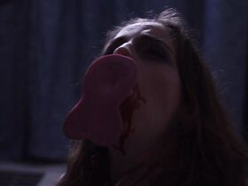 Джипси Лав голая – Девушка по вызову для Ктулху (2014) #3