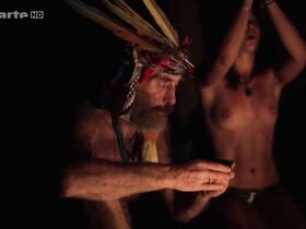 Виктория Фернандес-Николас голая, Элис Фаллони голая, Мэри Лаура Барахона голая – Ícaros (2014) #2