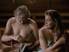 Сузанна Симон голая, Бирге Шаде голая – Eltern allein zu Haus: Die Winters s01e02 (2017) #3