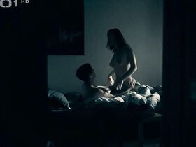 Ивета Иржичкова голая – Лабиринт s02e05-06 (2017) #2