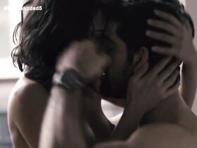 Сильвия Алонсо голая – Неизвестная s02e05 (2015) #2